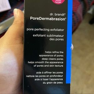 Dr. Brandt poredetmabrasion